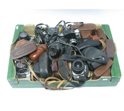 Cameras & Photographica Auction