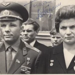 LIVE AUTOGRAPH ENTERTAINMENT, SPORT, SPACE, MUSIC AND HISTORICAL — image 24