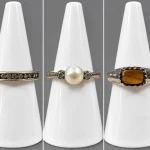 Antiques, Furniture, Jewellery and Collectables — image 19