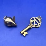 Live In-Person and Online Vintage Antiques and Collectables Auction including Gold, Silver, Coins, Furniture… — image 9