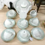 GENERAL AND COLLECTIBLE SALE LOTS STARTING FROM £1 INCLUDING JEWELLERY, CERAMICS, BRASS, BOOKS, NEW ITEMS — image 1