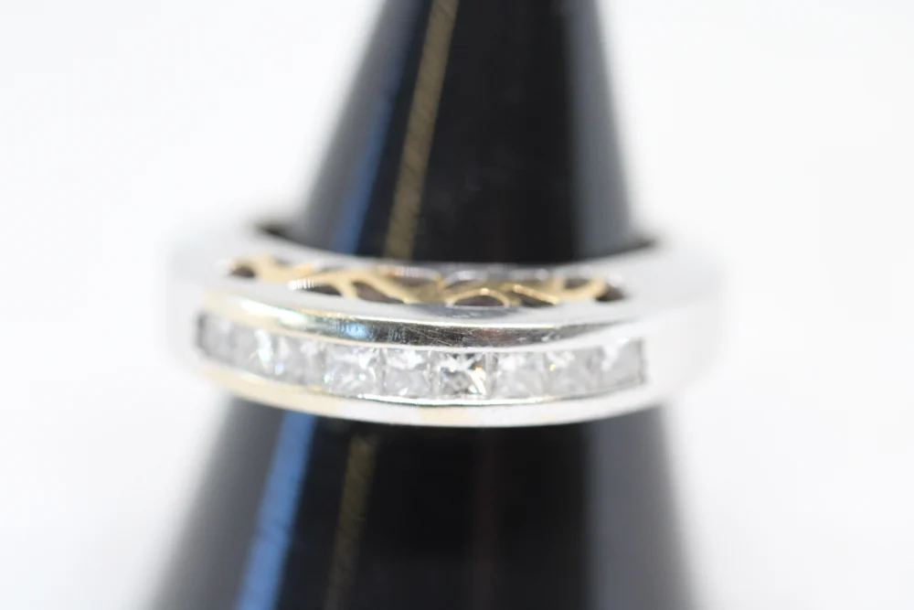 LIVE General Auction – Jewellery, Watches, Glass, Ceramics & collectables