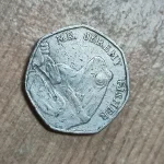 midweek auction all lots start £1 no reserve collection or delivery stamps watches gold sovereigns silver antiques lots… — image 11