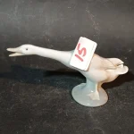 WEEKLY AUCTION OF COLLECTABLE, ANTIQUE AND VINTAGE ITEMS, ARTWORKS AND JEWELLERY . MUST SEE — image 16