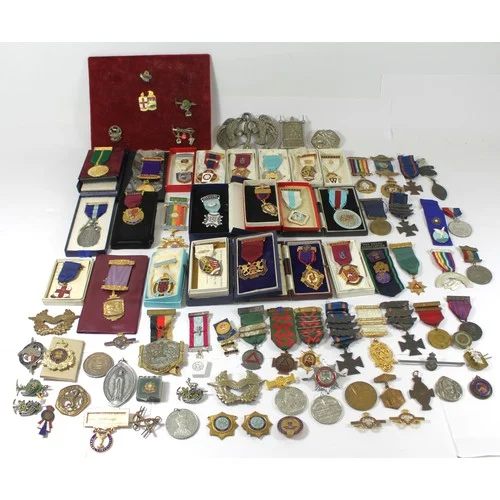 Militaria, Weapons and Medals