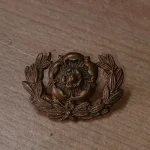 main auction 400 plus lots all lots start £1 no reserve collection or delivery Star wars jewellery miltary badges… — image 5