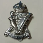 main auction 400 plus lots all lots start £1 no reserve collection or delivery Star wars jewellery military badges… — image 7