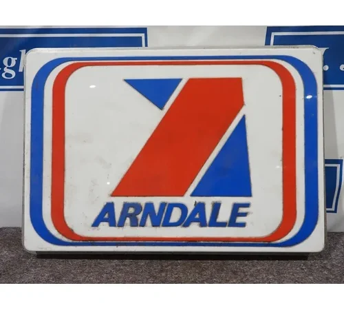 Sale of Automobilia, Petroliana, Globes, Pumps, Rare Signs.