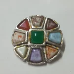 main auction 400 plus lots all lots start £1 no reserve collection or delivery Star wars jewellery military badges… — image 3