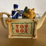 Vintage, collectables, metalware & general household clearance — image 5