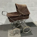 latest online auction, featuring a great variety of collectables, toys, powder flasks, jewellery, furniture, lamps and… — image 17