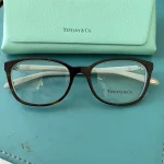 LOST & UNCLAIMED BAGS – EVERYTHING MUST GO – AIR MOVEMENTS, REGATTA WEAR, TOYS & MORE — image 13