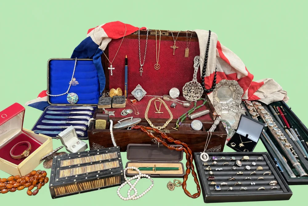 0% commission auction comprising a selection of jewellery, including 9ct, 10ct, 14ct and 18ct gold, diamonds and silver…