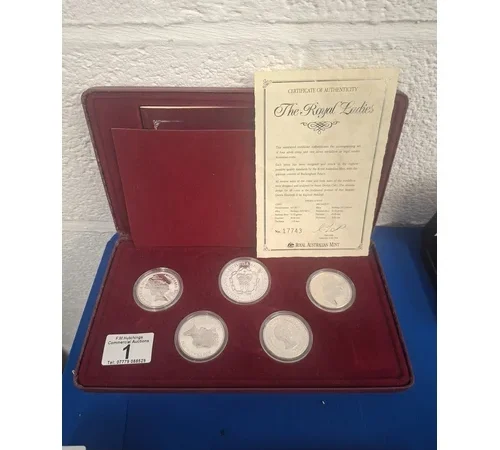 13th of October, Part 1: Large Collection of Silver Coins. Sterling and Fine Silver and Bank Notes Online Bidding Only