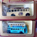 Decorative metal signs, model cars, buses, hot wheels various other items. More lots to be added. !!!!No reserve!!!! — image 16