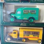 Decorative metal signs, model cars, buses, hot wheels various other items. More lots to be added. !!!!No reserve!!!! — image 14
