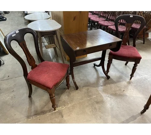 Antiques & Collectables