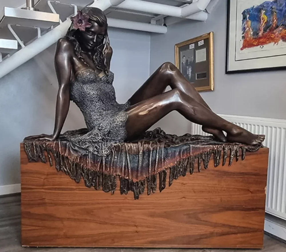 Art Showroom Closure Low Reserves. Art, Certified Limited Editions, Paintings, Rare Autographs, Sculptures, Bronzes, Porcelains, Posters, etc