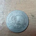main auction 400 plus lots all lots start £1 no reserve collection or delivery Star wars jewellery military badges… — image 19