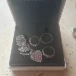 main auction 400 plus lots all lots start £1 no reserve collection or delivery Star wars jewellery military badges… — image 22