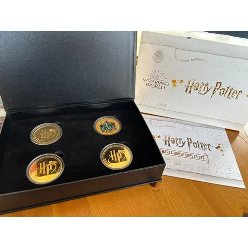 Extremely Large Coin & Note Collection including Silver & Gold Coins with No Reserves