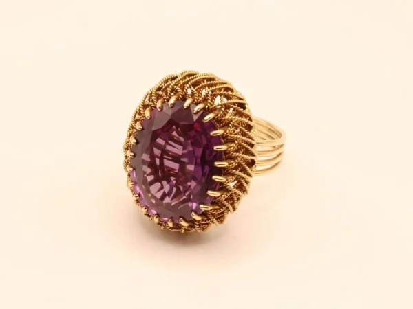 Fine Jewellery, Asian Art, Antiques, Militaria & Collectors’ Auction