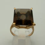 Live In-Person and Online Vintage Antiques and Collectables Auction including Gold, Silver, Coins, Furniture… — image 16