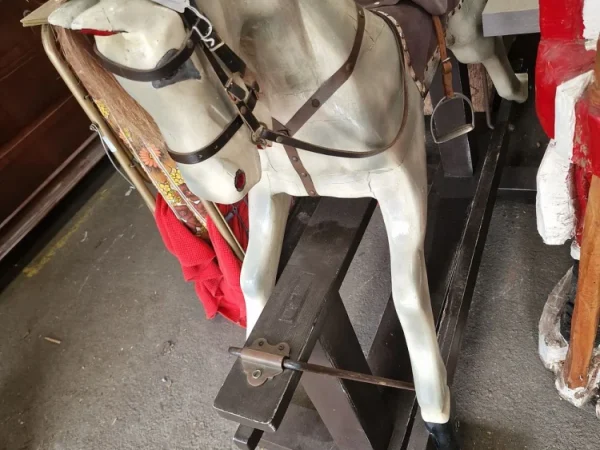 General Auction of Many House-Clearance Items inc. Ercol, Doulton, Jual Curve, White Goods, Victorian Furniture…