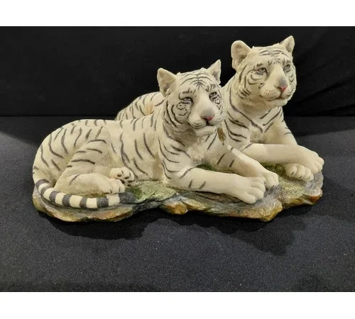 General Auction to include Uranium Glass, Toys, Books, Art, China, Glassware & Plenty More