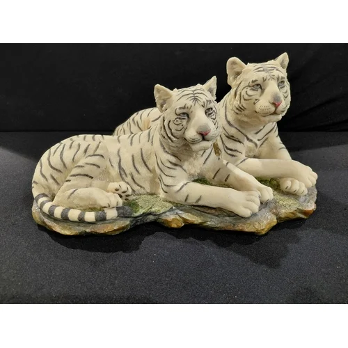 General Auction to include Uranium Glass, Toys, Books, Art, China, Glassware & Plenty More