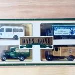 Decorative metal signs, model cars, buses, hot wheels various other items. More lots to be added. !!!!No reserve!!!! — image 3