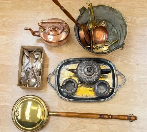 October Antique & Collectors Auction
