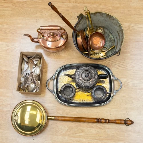 October Antique & Collectors Auction